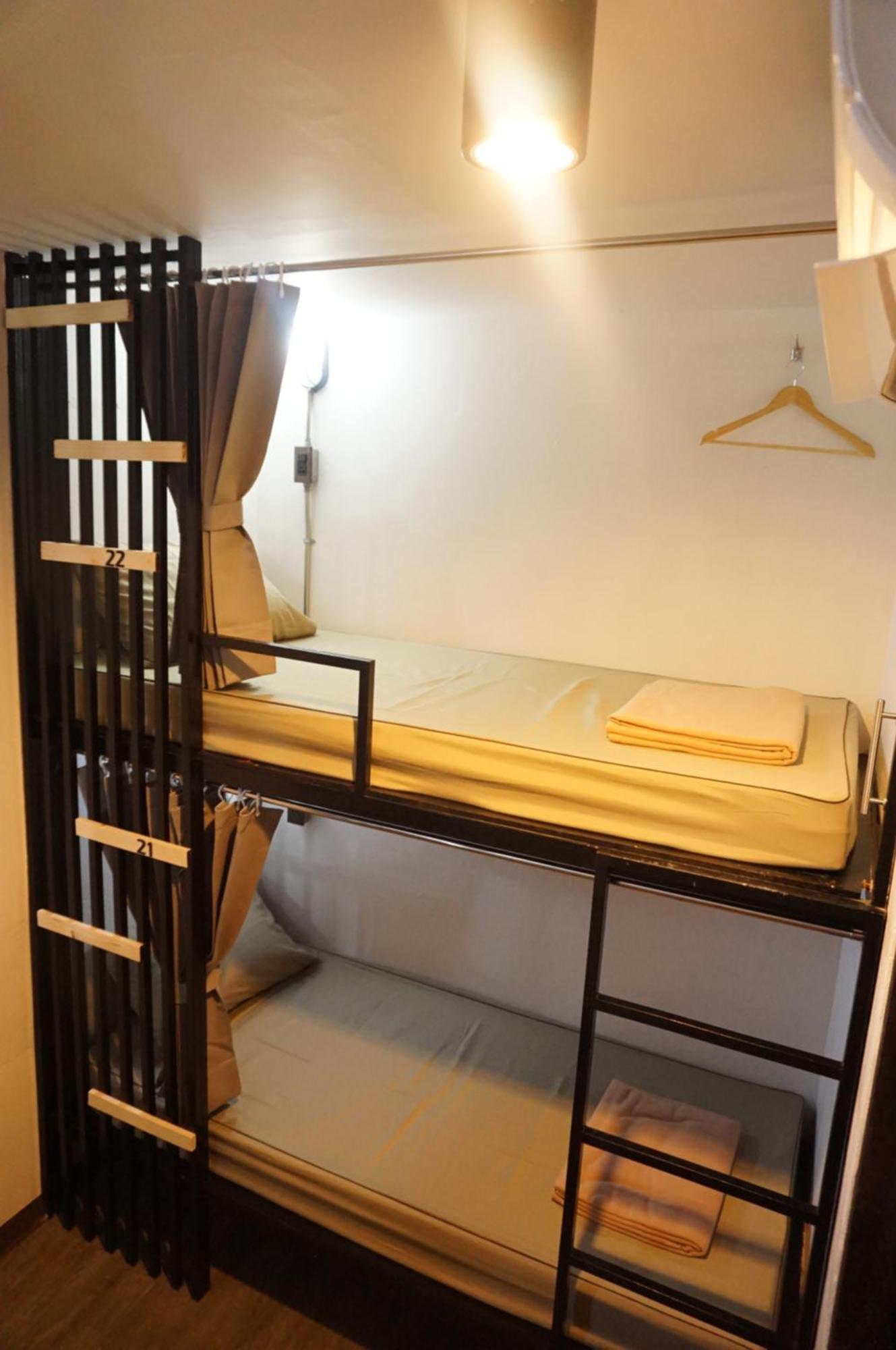 Feel Good Bangkok Hostel Eksteriør billede
