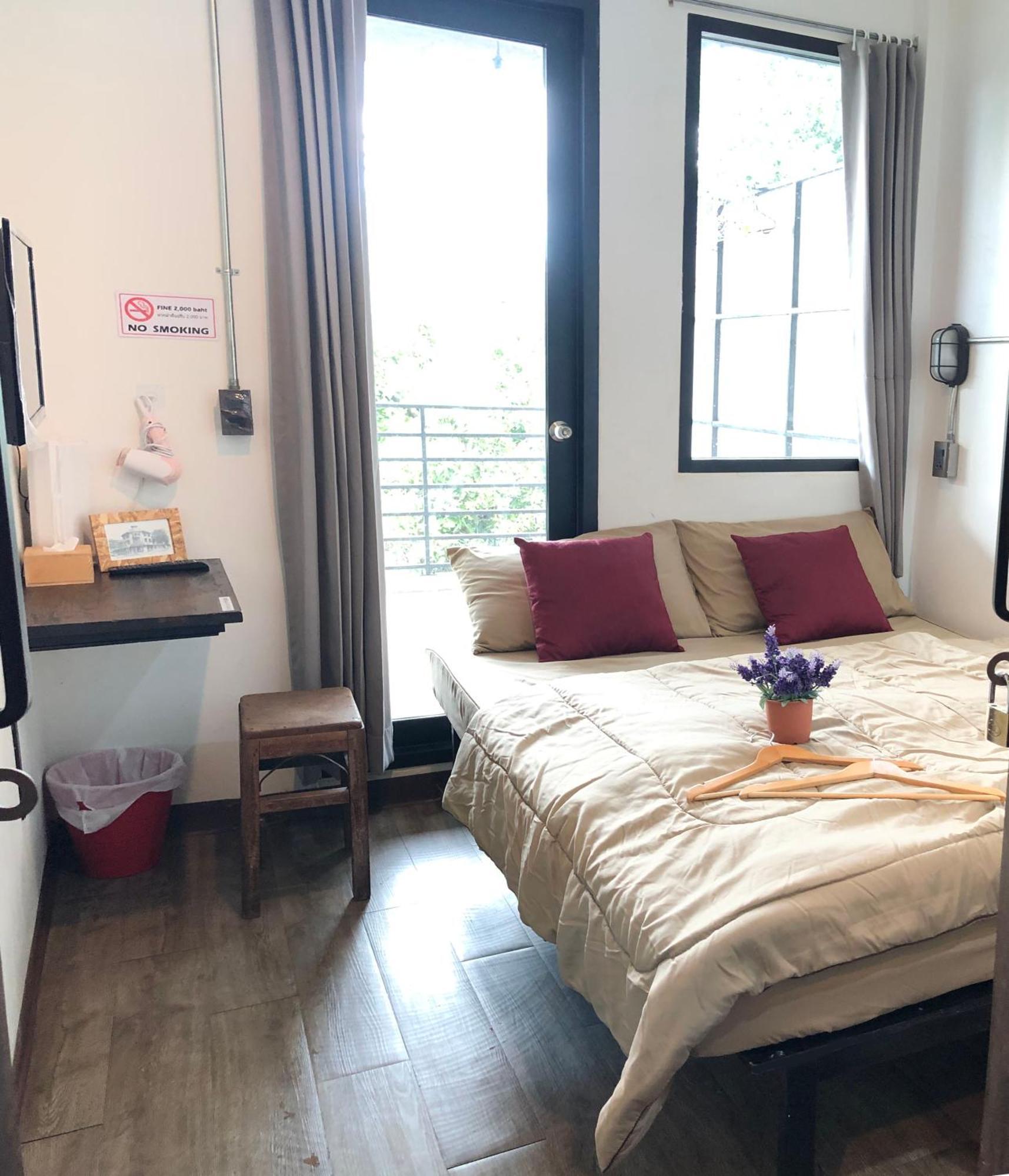 Feel Good Bangkok Hostel Eksteriør billede